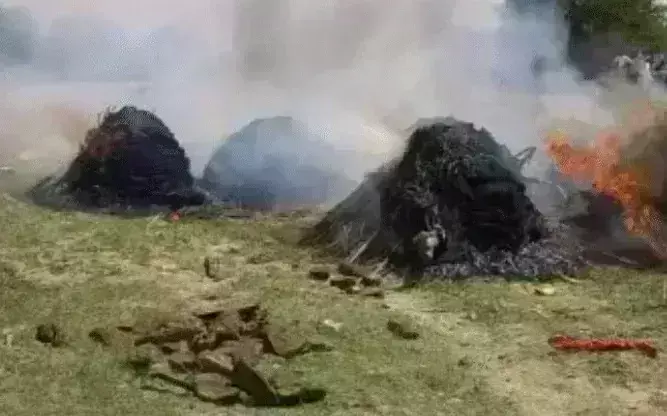 मुरैना : एक साथ हुआ 6 लोगों का अंतिम संस्कार, परिवार को 2 शस्त्र लाइसेंस और पुलिस सुरक्षा का मिला आश्वासन