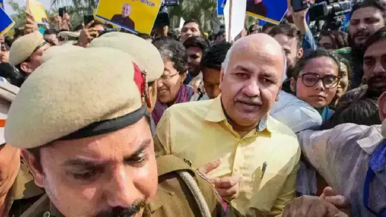 शराब घोटाले में मनीष सिसोदिया के खिलाफ ईडी की चार्जशीट पर टली सुनवाई, अब 10 मई को गोगी