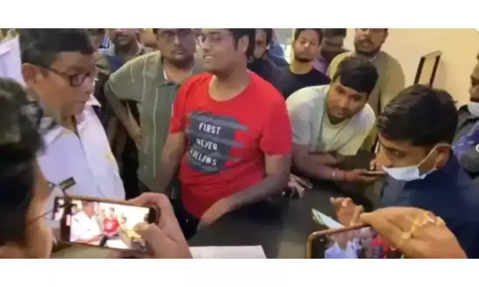 द केरला स्टोरी देखने पहुंचे दर्शकों को पुलिस ने हॉल से बाहर निकाला