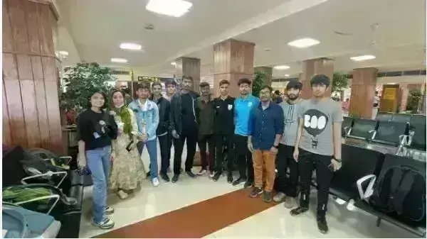 मणिपुर में फंसे मप्र के छात्र पहुंचे कोलकाता, आज रात पहुंचेंगे इंदौर