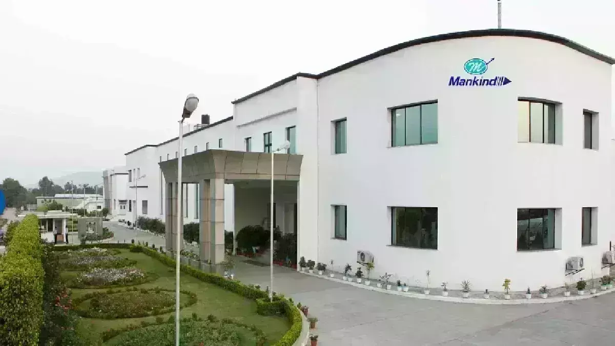 Mankind Pharma के ठिकानों पर आयकर का छापा, शेयर लिस्टिंग के बाद बड़ी कार्रवाई Mankind Pharma के ठिकानों पर आयकर का छापा, शेयर लिस्टिंग के बाद बड़ी कार्रवाई