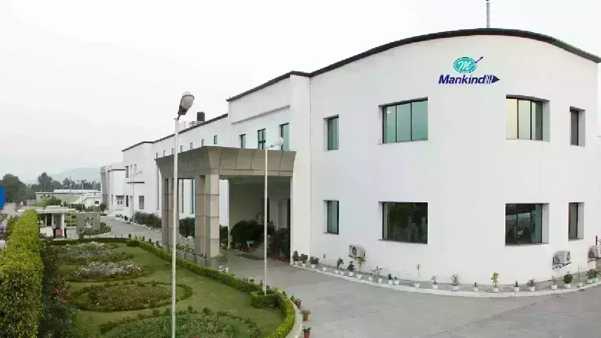 Mankind Pharma के ठिकानों पर आयकर का छापा,  शेयर लिस्टिंग के बाद बड़ी कार्रवाई