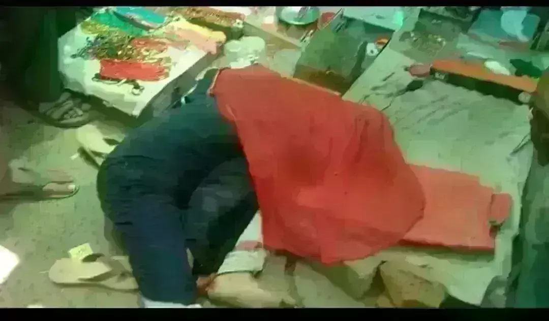 जौरा में बीच सड़क पर फायरिंग, युवक ने युवती को गोली मार की आत्महत्या जौरा में बीच सड़क पर फायरिंग, युवक ने युवती को गोली मार की आत्महत्या