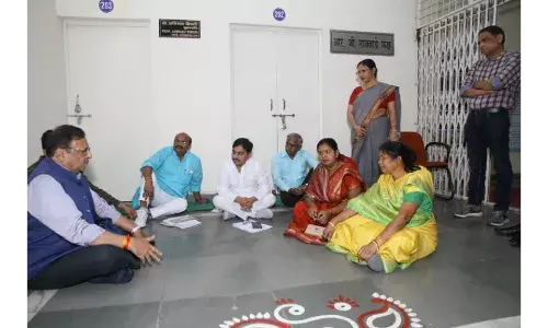 कार्यपरिषद सदस्यों ने आरोपों की जांच कराने को लेकर किया हंगामा