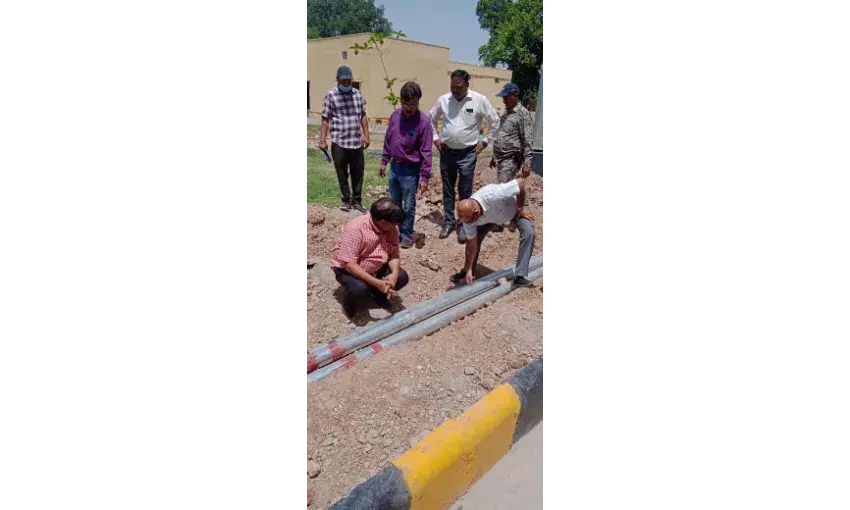 सिंधिया की नाराजगी के बाद हजार बिस्तर पहुंचे जिलाधीश, किया निरीक्षण