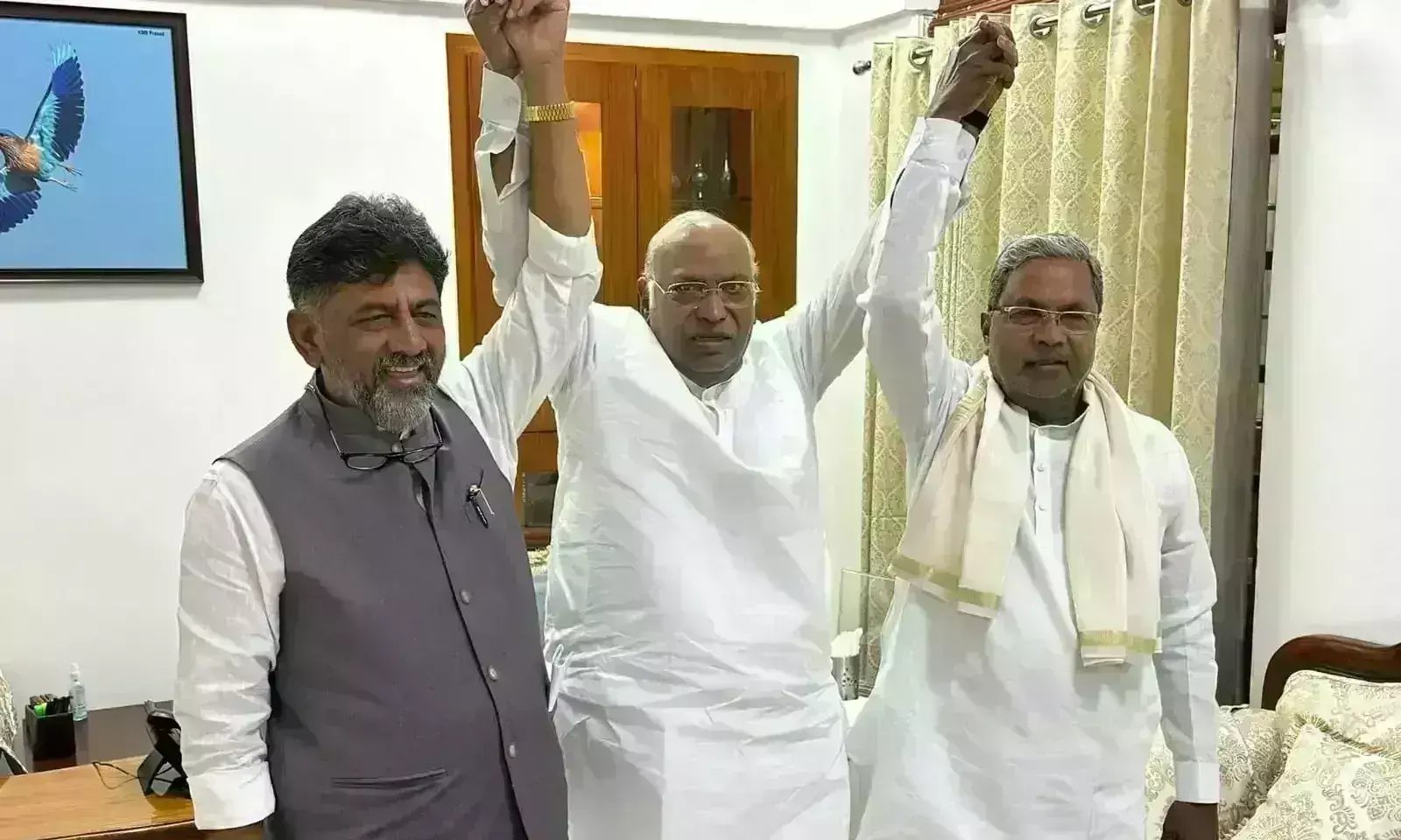 सिद्धारमैया बनेंगे कर्नाटक के नए मुख्यमंत्री, शिवकुमार होंगे डिप्टी सीएम सिद्धारमैया बनेंगे कर्नाटक के नए मुख्यमंत्री, शिवकुमार होंगे डिप्टी सीएम