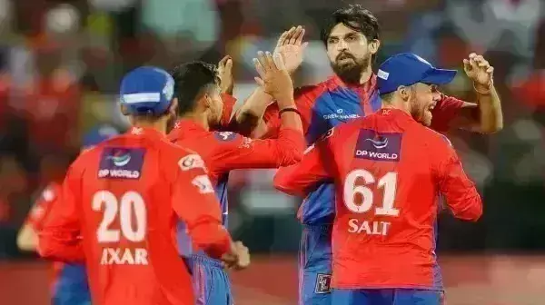 प्लेऑफ की दौड़ से बाहर हुई पंजाब किंग्स, दिल्ली ने 15 रन से हराया