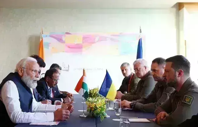 यूक्रेन के राष्ट्रपति जेलेंस्की से मिले प्रधानमंत्री मोदी, कहा - युद्ध के समाधान के लिए हर संभव कोशिश करेंगे
