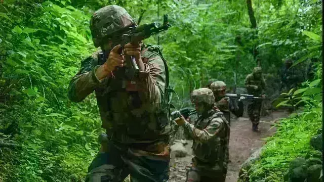 LOC पर घुसपैठ की कोशिश नाकाम,  सुरक्षा बलों ने आतंकी मार गिराया, IED बरामद