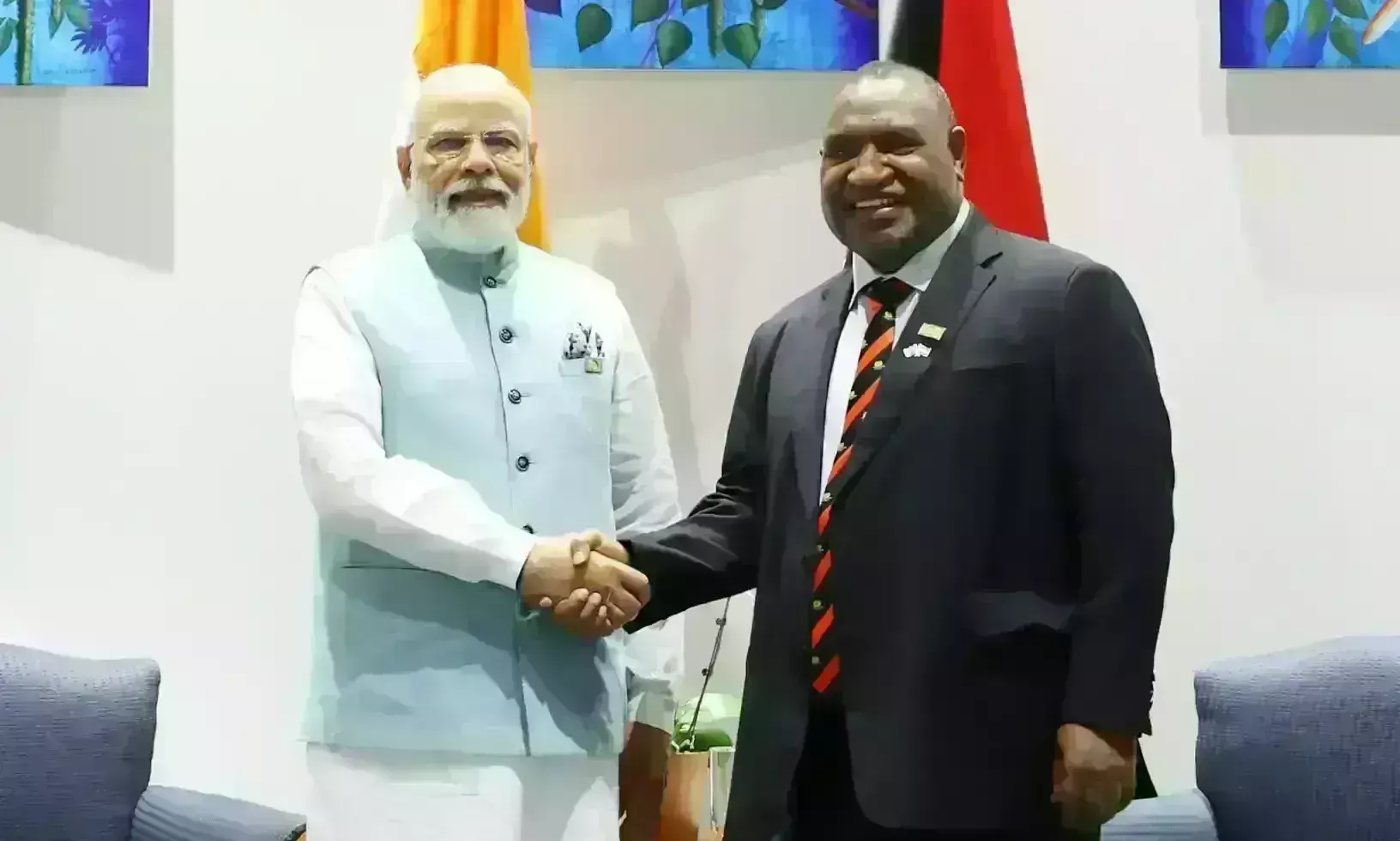 प्रधानमंत्री मोदी का पापुआ न्यू गिनी में हुआ भव्य स्वागत, पीएम मारापे के साथ की चर्चा