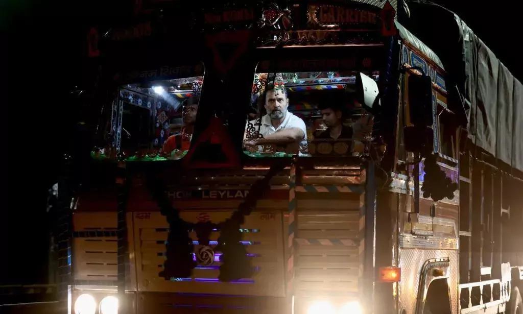 राहुल गांधी का नया रूप आया सामने, अंबाला तक ट्रक से की यात्रा, ड्राइवरों से की चर्चा