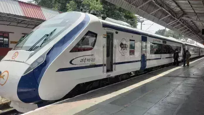 Vande Bharat Train : दिल्ली से देहरादून के बीच हुआ सफल ट्रायल, 4 घंटे में पूरा किया सफर