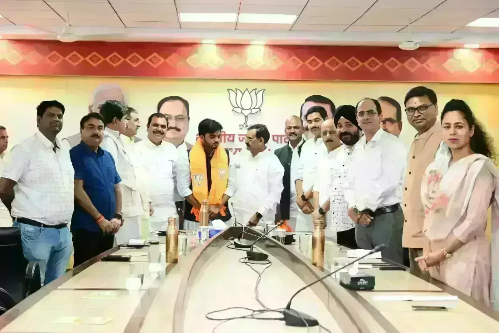 MP Election 2023 : चुनावी साल में कांग्रेस को एक और झटका, प्रवक्ता शिवम शुक्ला भाजपा में हुए शामिल