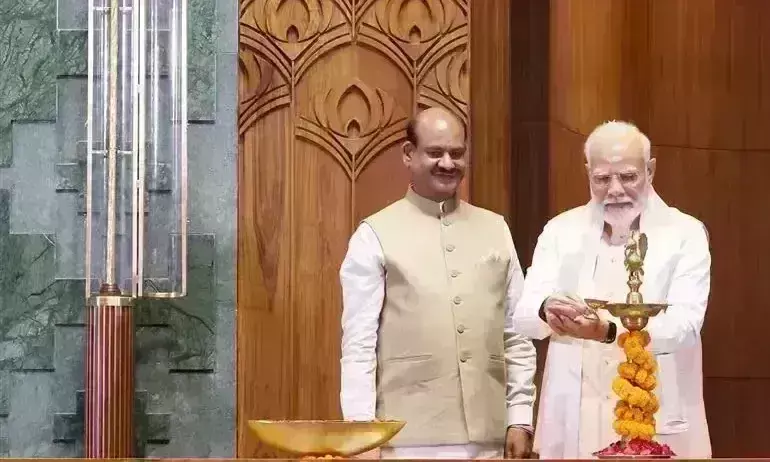 प्रधानमंत्री ने नए संसद भवन का किया उद्घाटन, कहा -  लोकतंत्र हमारे लिए सिर्फ व्यवस्था नहीं, एक संस्कार, एक विचार