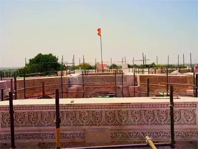 राम मंदिर के ग्राउंड फ्लोर का काम अंतिम चरण में राम मंदिर के ग्राउंड फ्लोर का काम अंतिम चरण में