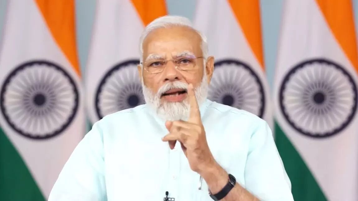 Cyclone Biparjoy : खतरनाक हुआ चक्रवात, प्रधानमंत्री मोदी ने की तैयारियों की समीक्षा, दिए अहम निर्देश