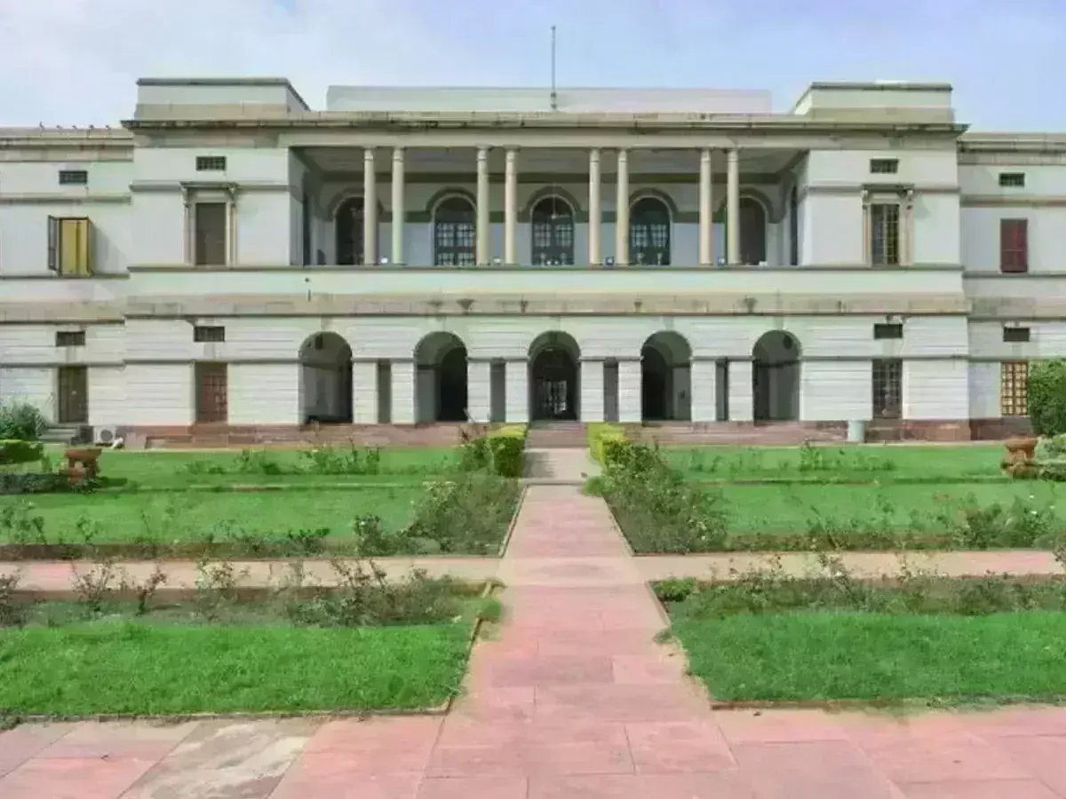 केंद्र सरकार ने बदला नेहरू मेमोरियल का नाम, कांग्रेस भड़की