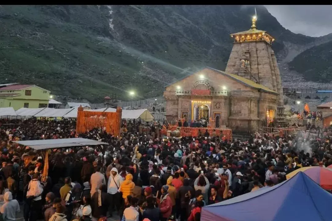 Chardham Yatra : दो माह में ही बना नया रिकॉर्ड, अब तक 30 लाख से अधिक श्रद्धालुओं ने किए दर्शन Chardham Yatra : दो माह में ही बना नया रिकॉर्ड, अब तक 30 लाख से अधिक श्रद्धालुओं ने किए दर्शन
