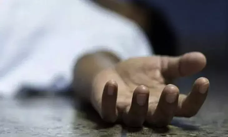 इंदौर में देर रात बड़ा हादसा, ब्रेक लगाते ही ट्रक में घुसी लोडिंग