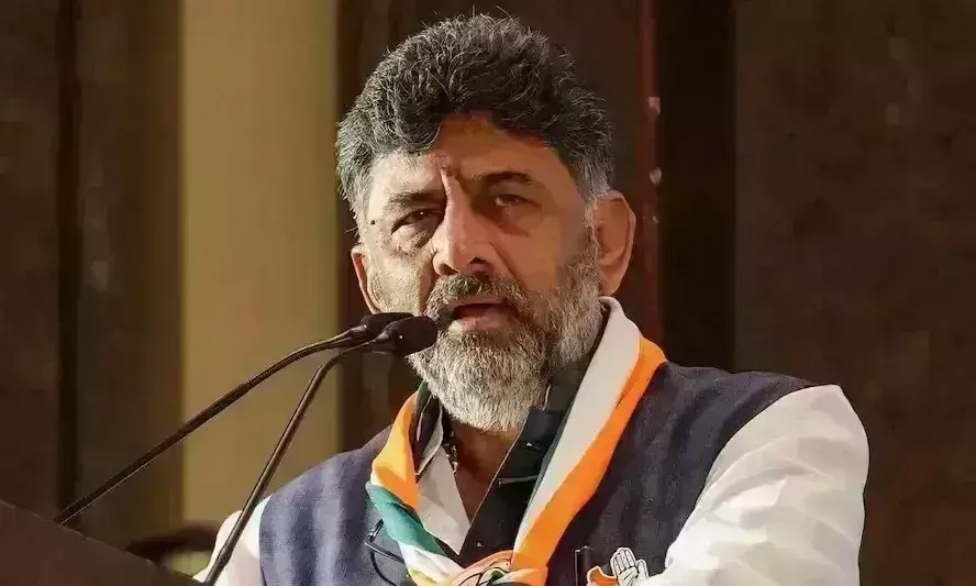 कर्नाटक कांग्रेस में फूट आई सामने, डीके शिवकुमार ने सिद्धारमैया को लेकर की टिप्पणी, बताया डरपोक सीएम कर्नाटक कांग्रेस में फूट आई सामने, डीके शिवकुमार ने सिद्धारमैया को लेकर की टिप्पणी, बताया डरपोक सीएम