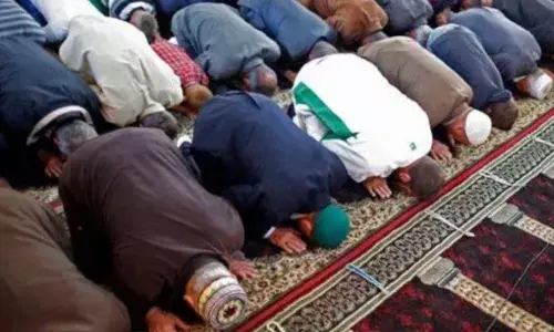 रंग लाई योगी आदित्यनाथ की अपील, शांति-सौहार्द के साथ मनी बकरीद, सड़कों पर पर नहीं पढ़ी गई नमाज