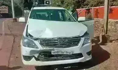 शिवपुरी में हुआ हादसा, आपस में भिड़े ज्योतिरादित्य सिंधिया के काफिले के वाहन