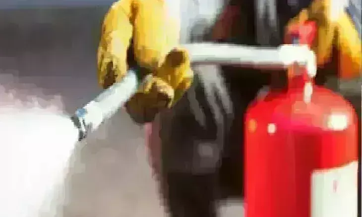 48 अस्पतालों, नौ स्कूलों और एक होटल में फायर सेफ्टी न मिलने पर नोटिस जारी