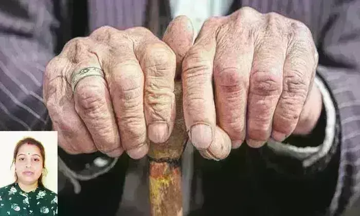 बुजुर्गों के प्रति शिथिल होती मानवीय संवेदनाएं!