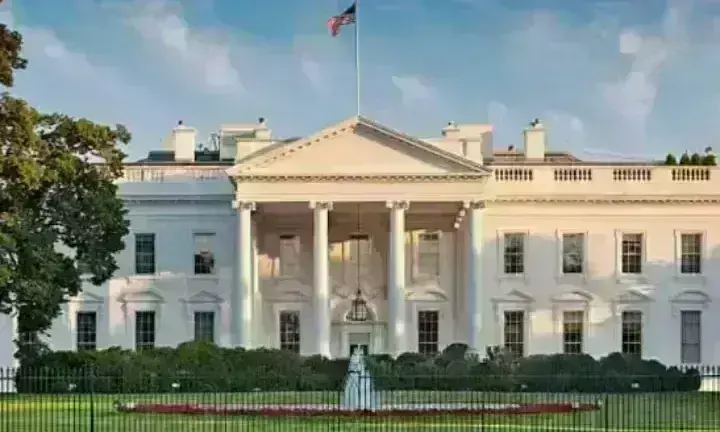 अमेरिका के राष्ट्रपति आवास में मिला कोकीन, हंगामा मचते ही बंद हुआ व्हाइट हाउस