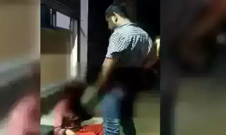 आदिवासी युवक पर पेशाब करने वाले पर लगा NSA, जल्द ही घर प