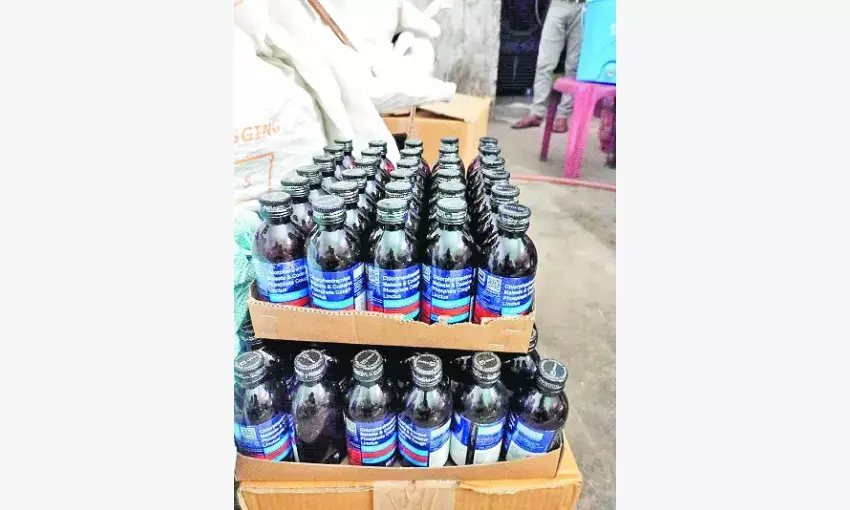 जगदीशपुरा और सिकंदरा की फैक्ट्री में पकडी गई 5 करोड़ की नकली दवाएं जगदीशपुरा और सिकंदरा की फैक्ट्री में पकडी गई 5 करोड़ की नकली दवाएं