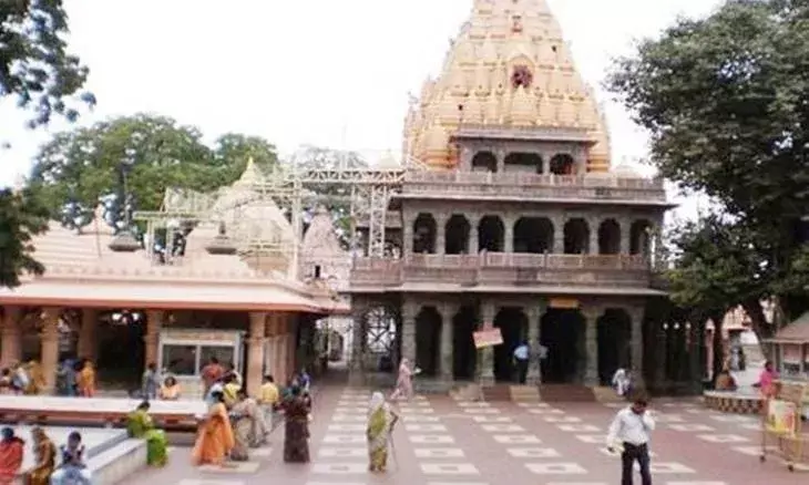 महाकाल मंदिर के आज रात खुलेंगे पट, कल निकलेगी सावन की पहली सवारी