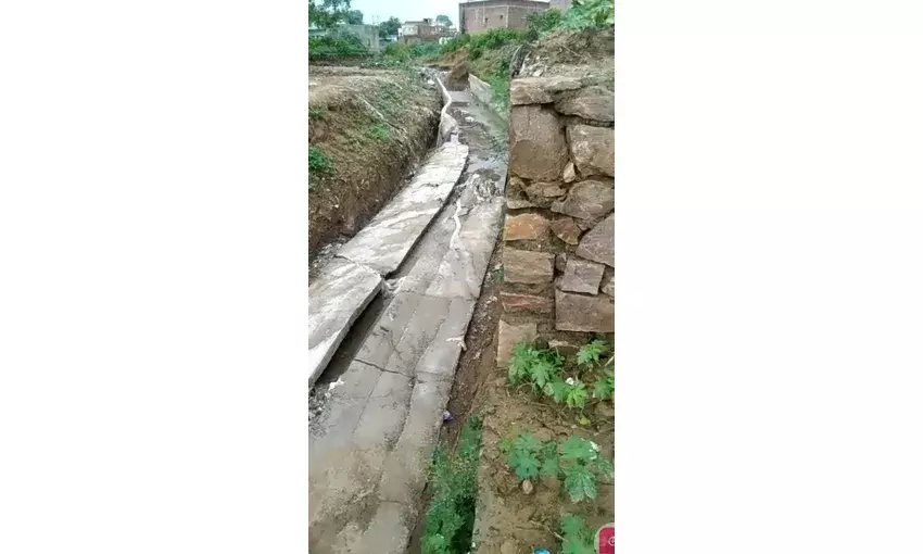 बह गया एक करोड़ का नाला,15 लाख पहली किश्त का नपा ने कर दिया भुगतान बह गया एक करोड़ का नाला,15 लाख पहली किश्त का नपा ने कर दिया भुगतान