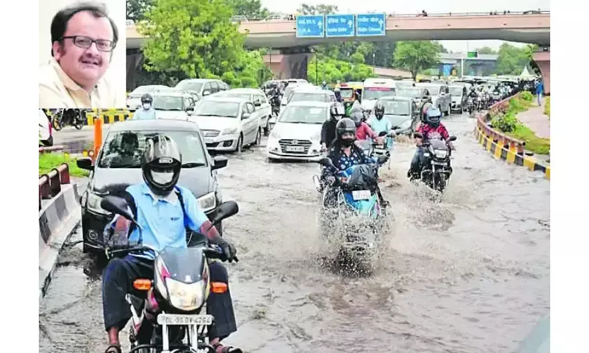 क्यों बारिश में डूबते हैं दिल्ली, मुंबई, बैंगलुरू