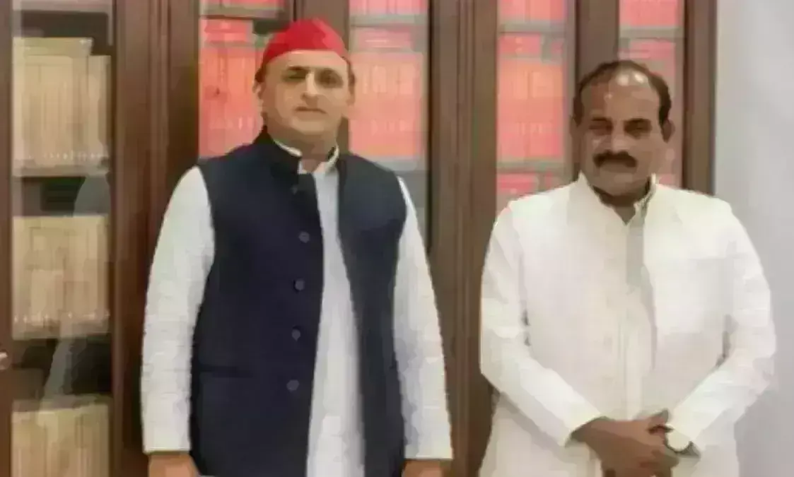 लोकसभा चुनाव की तैयारियों में जुटी सपा को बड़ा झटका, विधायक दारा सिंह ने दिया इस्तीफा