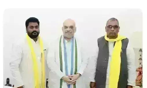 NDA में शामिल हुए सुभासपा के ओपी राजभर, योगी सरकार में मांगा मंत्री पद