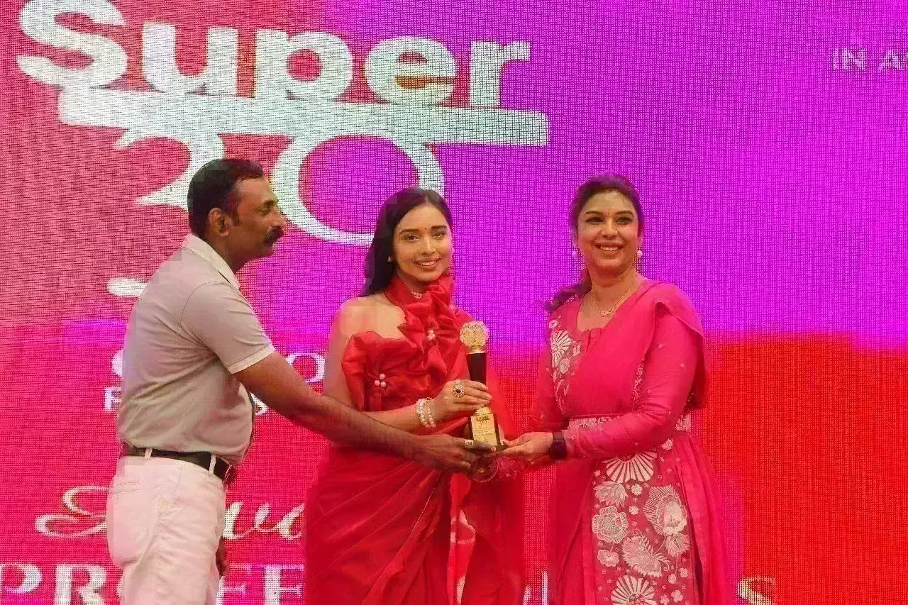 सुपर  30 सीजन 2 अवॉर्ड से ग्वालियर के आर्टिस्ट और एंटरप्रेन्योर को किया सम्मानित