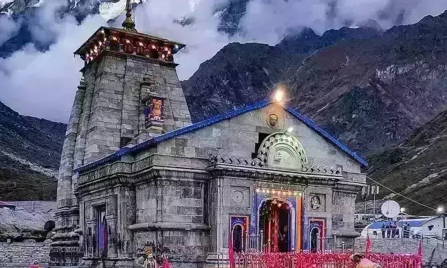केदारनाथ मंदिर में मोबाइल बैन, अब ना ही खींच सकेंगे फोटो, ना ही बनेगी रील
