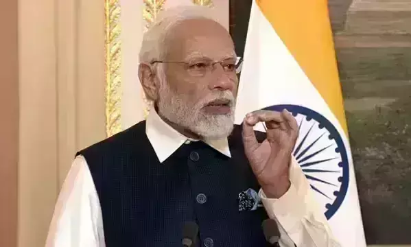 प्रधानमंत्री मोदी ने विपक्ष एकता पर किया तंज, कहा- ये कट्टर भ्रष्टाचारियों का सम्मेलन प्रधानमंत्री मोदी ने विपक्ष एकता पर किया तंज, कहा- ये कट्टर भ्रष्टाचारियों का सम्मेलन