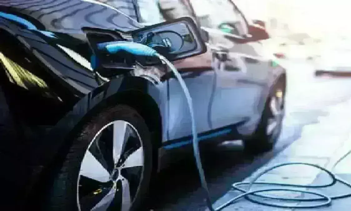 उप्र में EV वाहनों पर रोड टैक्स में मिलेगी 100 फीसदी छूट, सरकार ने सब्सिडी के लिए लॉन्च किया पोर्टल