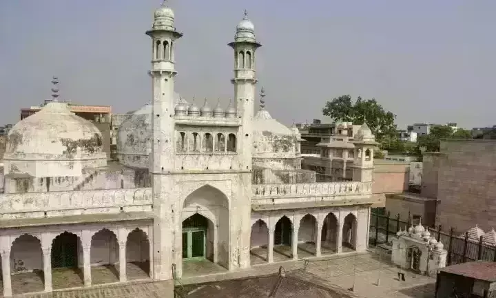 Gyanvapi Case : वाराणसी कोर्ट का बड़ा फैसला, ASI से ज्ञानवापी परिसर के सर्वे की दी मंजूरी