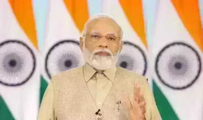 प्रधानमंत्री ने युवाओं को नियुक्ति पत्र सौंपे, कहा - पिछली सरकारों ने फोन बैंकिंग घोटाल किया, अपनों को दिए लोन