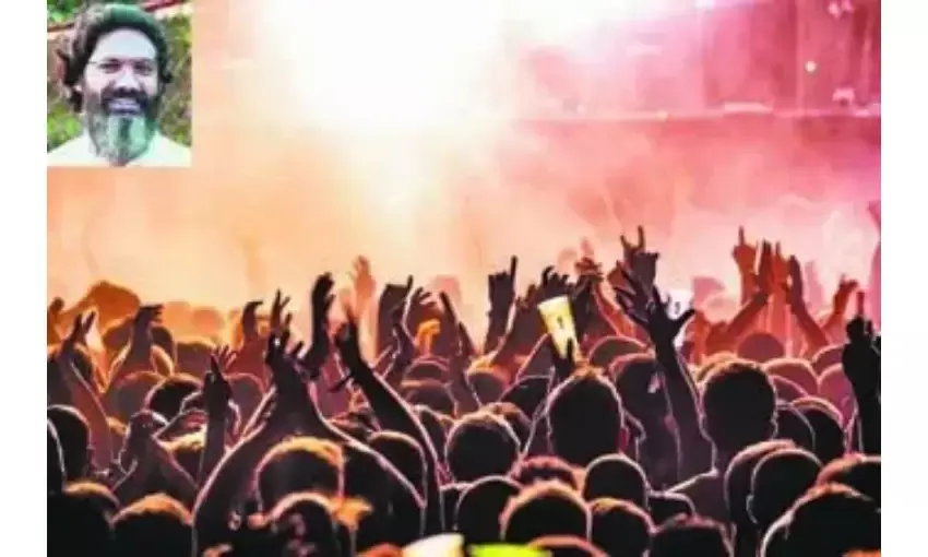 आवारा मसीहा नहीं होते आवारा मसीहा नहीं होते