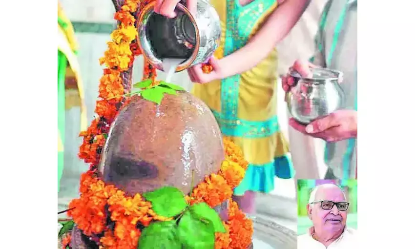 सावन शिवार्चन और नीराजन आराधन का मास सावन शिवार्चन और नीराजन आराधन का मास