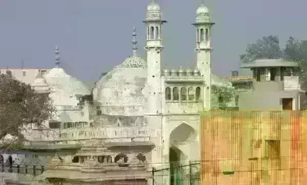 ज्ञानवापी मस्जिद में सर्वे पर सुप्रीम कोर्ट ने 26 जुलाई तक लगाई रोक, मुस्लिम पक्ष को हाईकोर्ट जाने का आदेश दिया