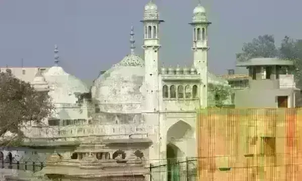ज्ञानवापी मस्जिद में सर्वे पर सुप्रीम कोर्ट ने 26 जुलाई तक लगाई रोक, मुस्लिम पक्ष को हाईकोर्ट जाने का आदेश दिया
