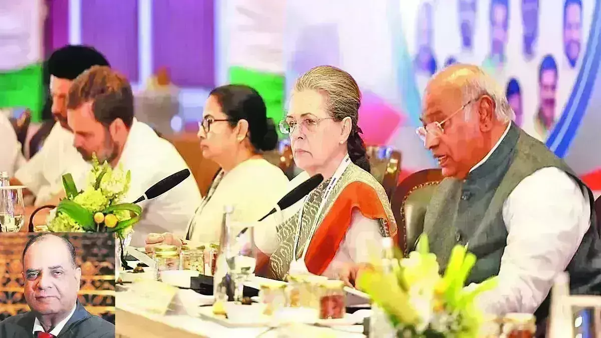 अफसरों से राजनीतिक चाकरी का कांग्रेस मॉडल अफसरों से राजनीतिक चाकरी का कांग्रेस मॉडल