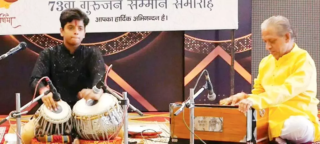 तबला पर बनारसी उठान और नृत्य में विष्णु परन सुन आनंदित हुए श्रोता