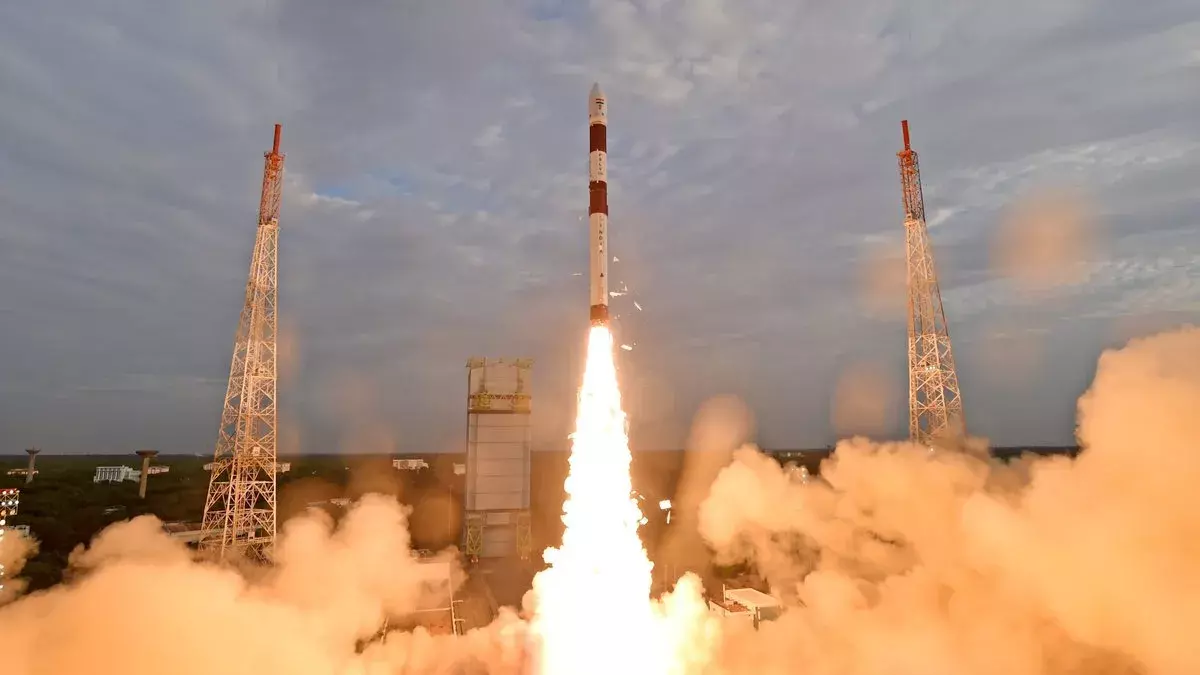 ISRO ने लॉन्च किए सिंगापुर के 7 सैटेलाइट, सभी अपने ऑर्बिट में पहुंचे
