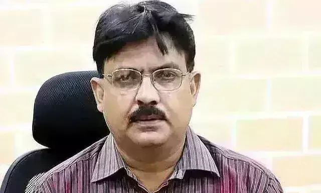 ग्वालियर कलेक्टर अक्षय कुमार सिंह ने  फेसबुक पेज पर लाइव होकर सुनी समस्याएं